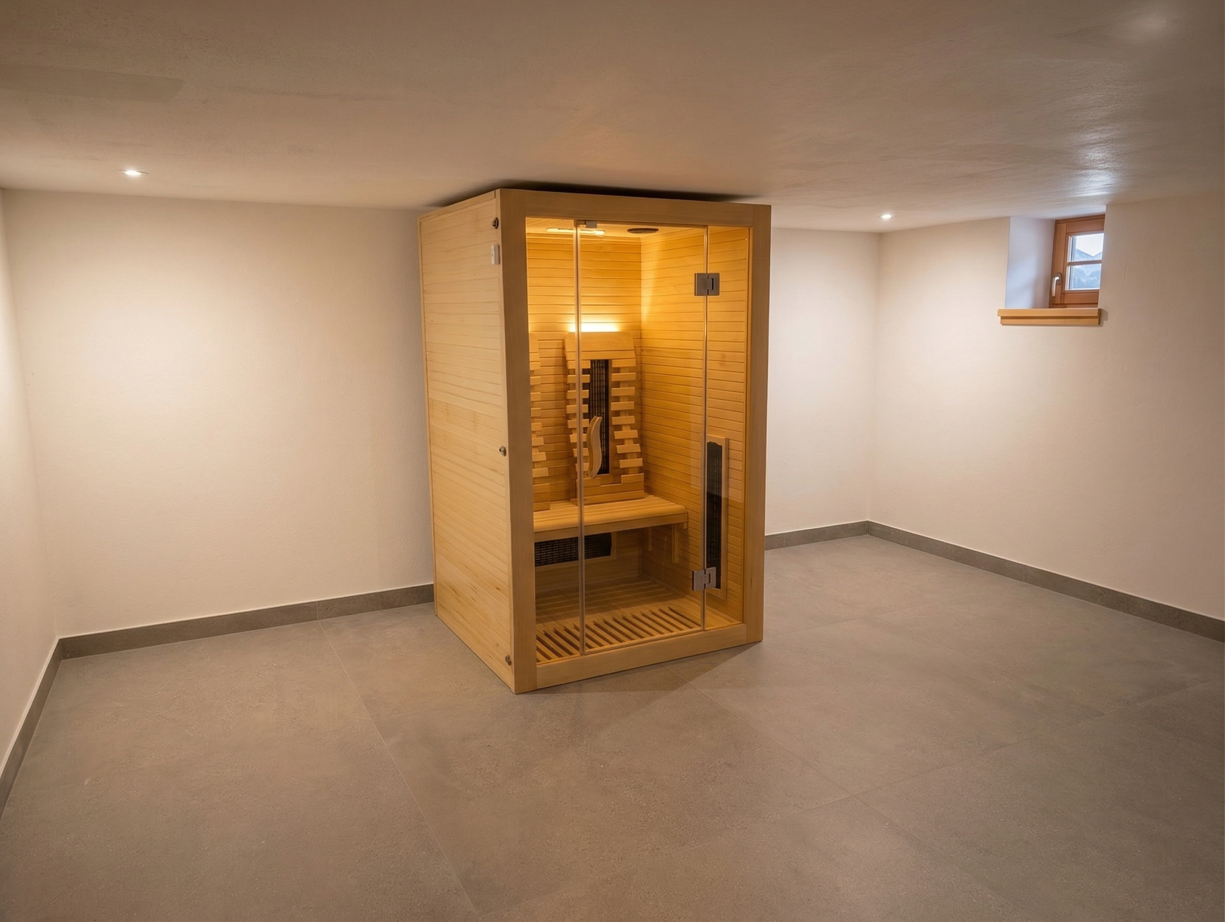 Infrared sauna